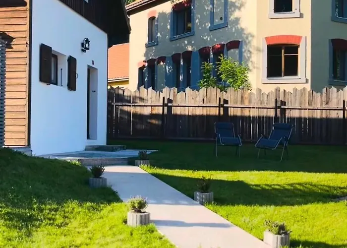 Maison Au Coeur Du Val-de-travers Vakantiehuis *