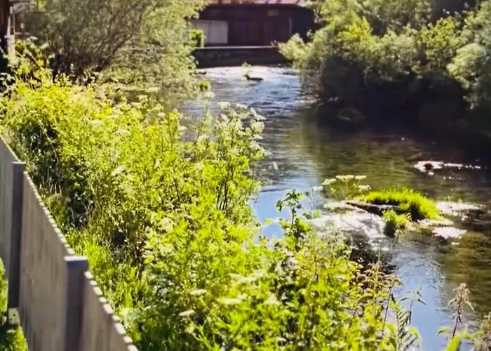 Nidamour Val-De-Travers